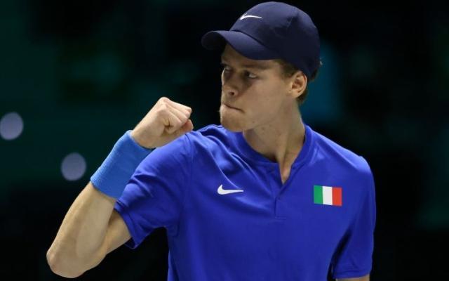 百家乐指南-戴杯辛纳率意大利进八强 德约双线作战仍难救主